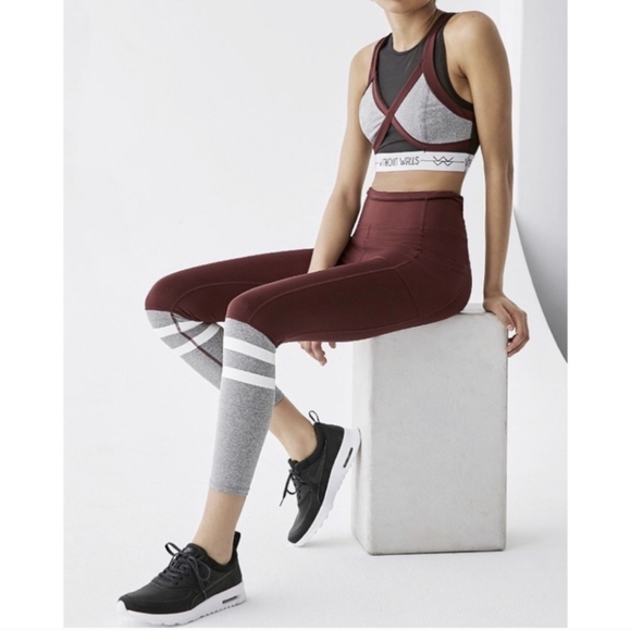 🆕 UO Without Walls Leggings - Picture 3 of 8